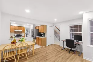 16 Stone Edge Rd, Bedminster Township, NJ 07921 - Photo 12