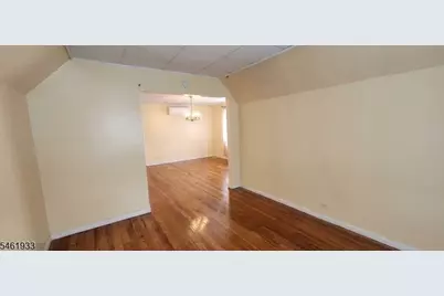 90 Rossiter Ave, Paterson, NJ 07502 - Photo 8