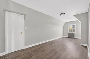 697 Roosevelt Ave, Carteret, NJ 07008 - Photo 12