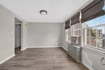 697 Roosevelt Ave, Carteret, NJ 07008 - Photo 10