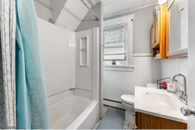72 Minerva Ave, Hawthorne, NJ 07506 - Photo 10