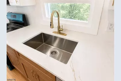 290 S 20th St, Newark, NJ 07103 - Photo 22