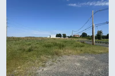 5 Wyckoff Mills Road, Cranbury Township, NJ 08512 - Photo 2