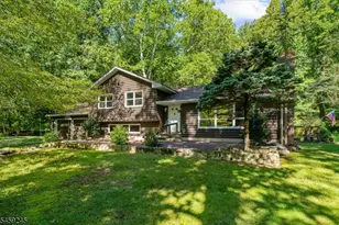 56 Sawmill Rd, Tewksbury Township, NJ 08833 - Photo 4