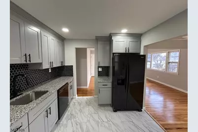 40 Johnson Ave, Cranford Township, NJ 07016 - Photo 10