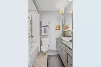 7002 Kennedy Blvd #18B, Guttenberg, NJ 07093 - Photo 8