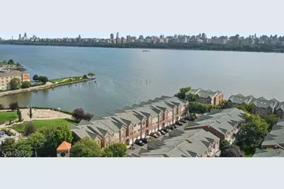 7002 Kennedy Blvd #18B, Guttenberg, NJ 07093 - Photo 1
