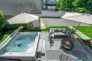 331 Grove St, Montclair, NJ 07042 - Photo 10