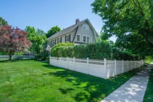 331 Grove St, Montclair, NJ 07042 - Photo 4