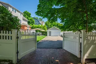 331 Grove St, Montclair, NJ 07042 - Photo 42