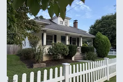 1002 Harrison St, Frenchtown, NJ 08825 - Photo 2