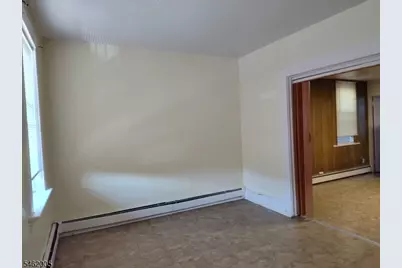 15 Farnham Ave #2, Garfield, NJ 07026 - Photo 6