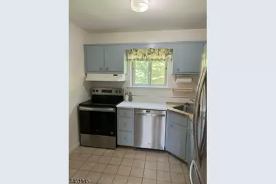 26 Lorraine Terrace, Boonton Town, NJ 07005 - Photo 8