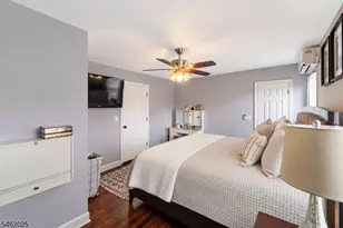 555 E Maple Ave, Woodbridge Township, NJ 07095 - Photo 22