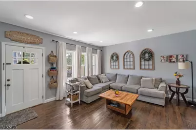 555 E Maple Ave, Woodbridge Township, NJ 07095 - Photo 4