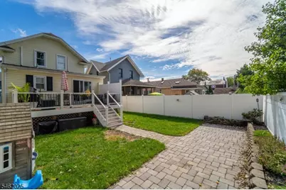 555 E Maple Ave, Woodbridge Township, NJ 07095 - Photo 28