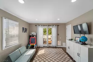 555 E Maple Ave, Woodbridge Township, NJ 07095 - Photo 14
