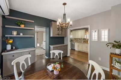 555 E Maple Ave, Woodbridge Township, NJ 07095 - Photo 8