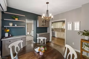 555 E Maple Ave, Woodbridge Township, NJ 07095 - Photo 8