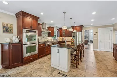 23 Chicopee Dr, Wayne, NJ 07470 - Photo 40