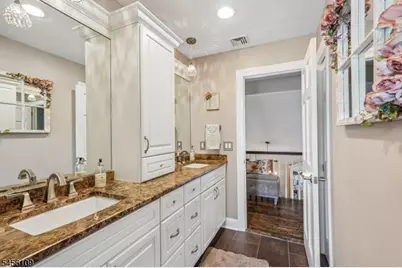 23 Chicopee Dr, Wayne, NJ 07470 - Photo 22