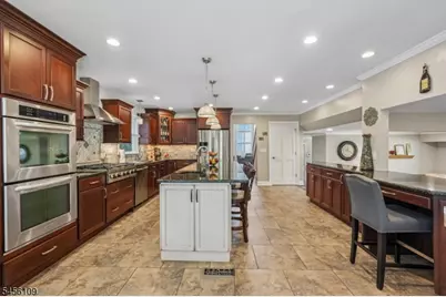 23 Chicopee Dr, Wayne, NJ 07470 - Photo 42