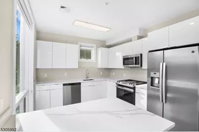 42 Spring St #103, Morristown, NJ 07960 - Photo 2
