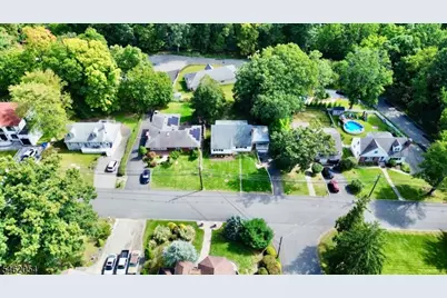 186 Macdonald Dr, Wayne, NJ 07470 - Photo 22