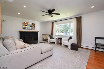 186 Macdonald Dr, Wayne, NJ 07470 - Photo 4