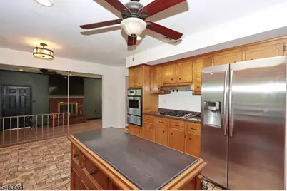 293 Cherry Hill Rd, Mountainside, NJ 07092 - Photo 10