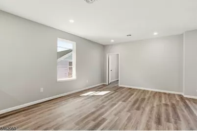 31 Watson St, Paterson, NJ 07522 - Photo 4