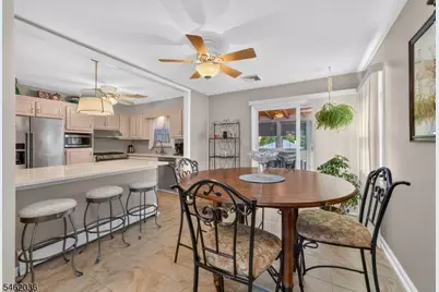 810 Lynwood Street, Raritan, NJ 08869 - Photo 6