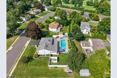 810 Lynwood Street, Raritan, NJ 08869 - Photo 2