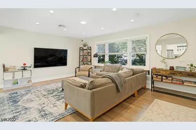 2 Tuers Pl, Montclair, NJ 07043 - Photo 2