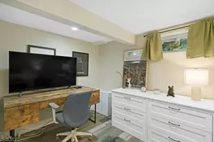 2 Tuers Pl, Montclair, NJ 07043 - Photo 24