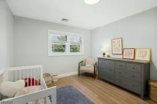 2 Tuers Pl, Montclair, NJ 07043 - Photo 16