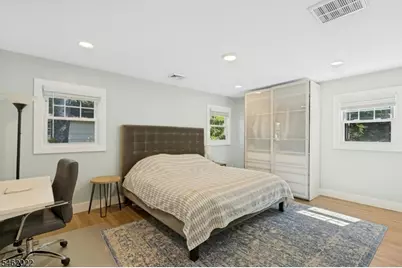 2 Tuers Pl, Montclair, NJ 07043 - Photo 10