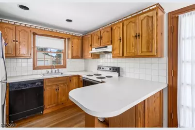 10 Pine Dr, Liberty Township, NJ 07823 - Photo 18