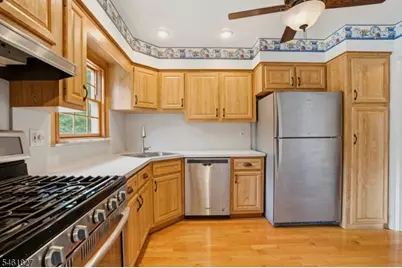 107 Severin Ct, Cranford Township, NJ 07016 - Photo 14