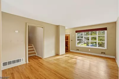 107 Severin Ct, Cranford Township, NJ 07016 - Photo 4