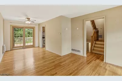 107 Severin Ct, Cranford Township, NJ 07016 - Photo 2