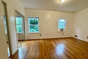 142 Ege Ave, Jersey City, NJ 07304 - Photo 8