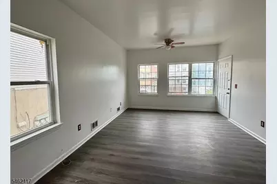 142 Ege Ave, Jersey City, NJ 07304 - Photo 2
