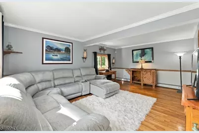 537 Wills Rd, Roxbury Township, NJ 07850 - Photo 10