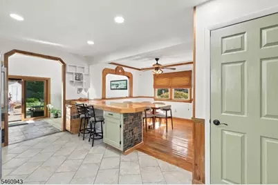 537 Wills Rd, Roxbury Township, NJ 07850 - Photo 8