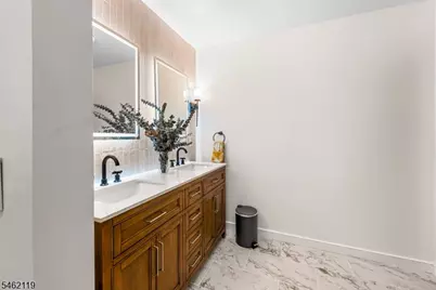 636 Willow Grove St, Hackettstown, NJ 07840 - Photo 22