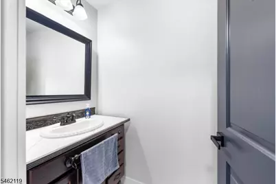 636 Willow Grove St, Hackettstown, NJ 07840 - Photo 10