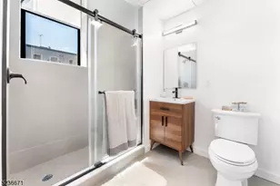 189 Dayton Ave, Passaic, NJ 07055 - Photo 14