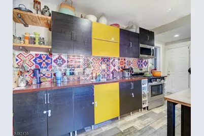 165 Dodd St, East Orange, NJ 07017 - Photo 12