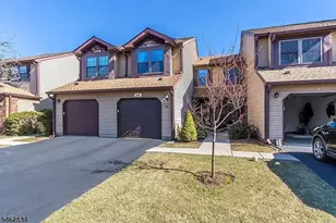 86 Bayberry Dr, Franklin Township, NJ 08873 - Photo 1